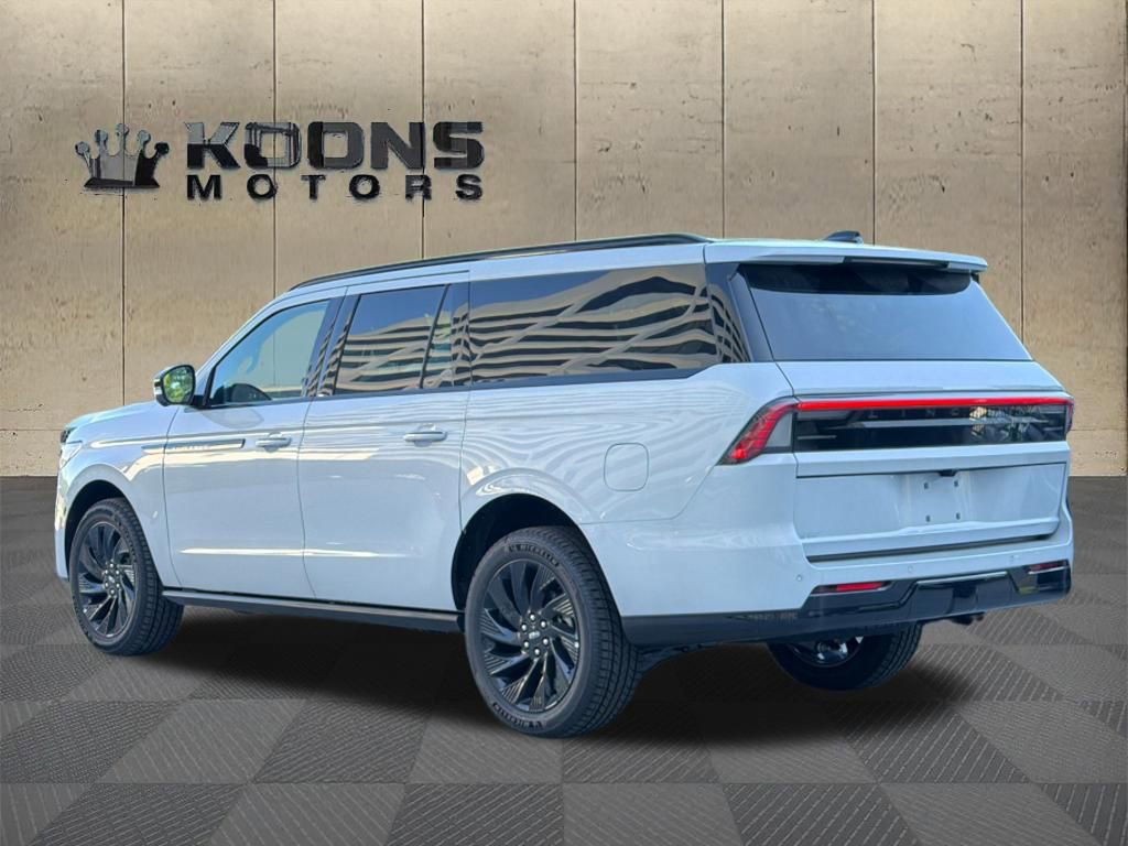 New 2026 Lincoln Navigator L Reserve w/ Jet Appearance Package AWD/4WD image 6