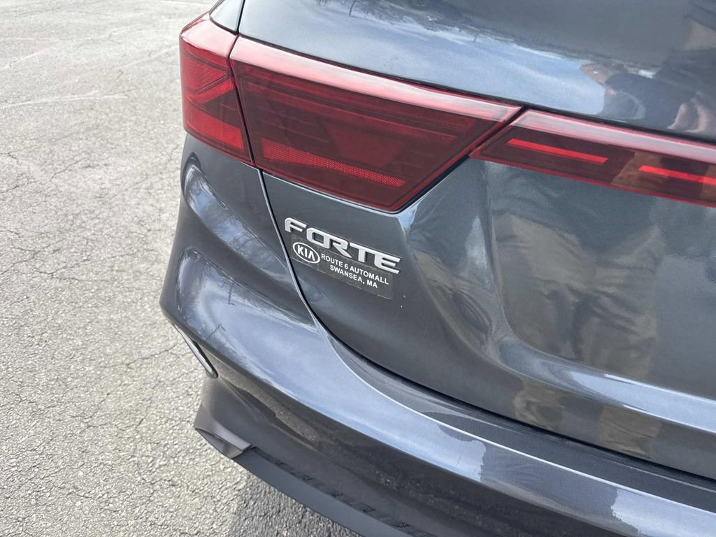 Used 2023 Kia Forte LXS FWD image 5