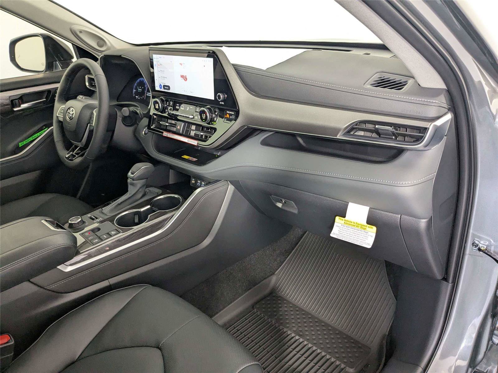 Certified 2026 Toyota Highlander Limited AWD/4WD image 21