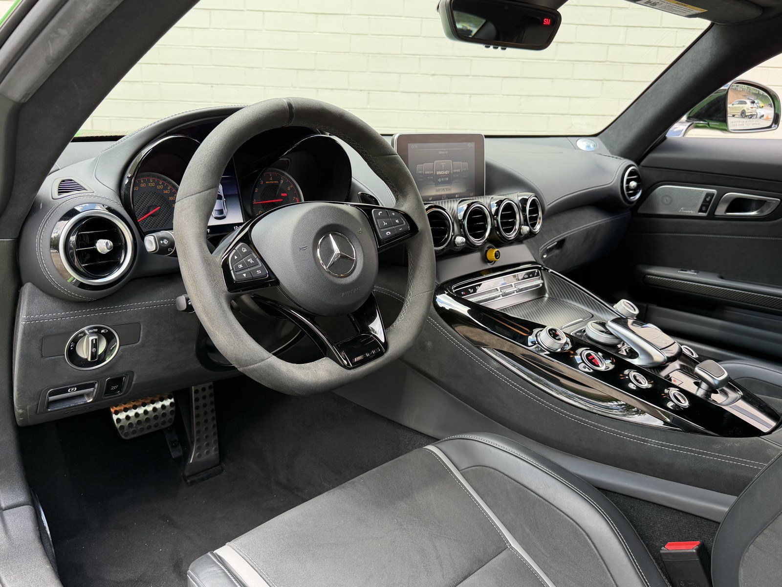 Used 2018 Mercedes-Benz AMG GT R image 14