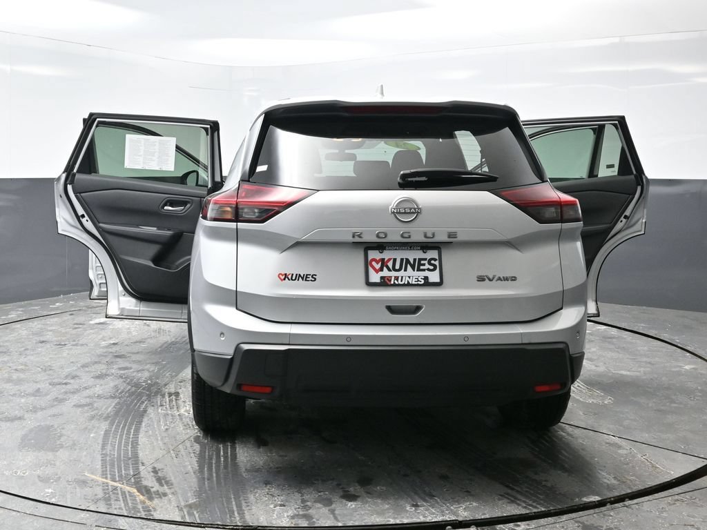 Used 2024 Nissan Rogue SV AWD/4WD image 57