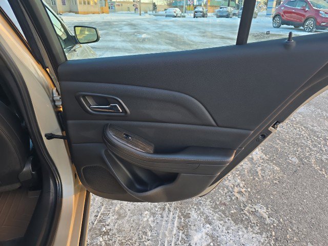 Used 2015 Chevrolet Malibu LT w/ Power Convenience Package FWD image 34