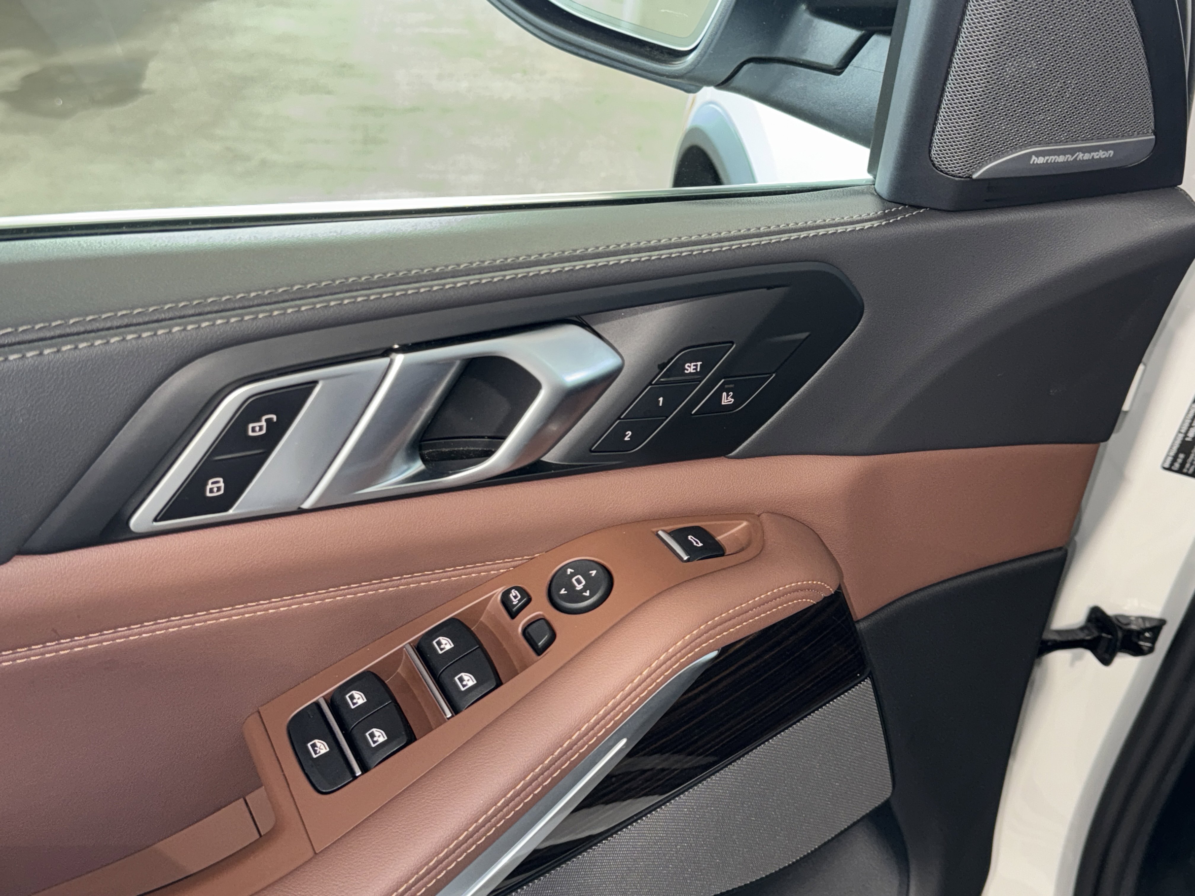 Used 2026 BMW X5 xDrive40i w/ Climate Comfort Package image 18