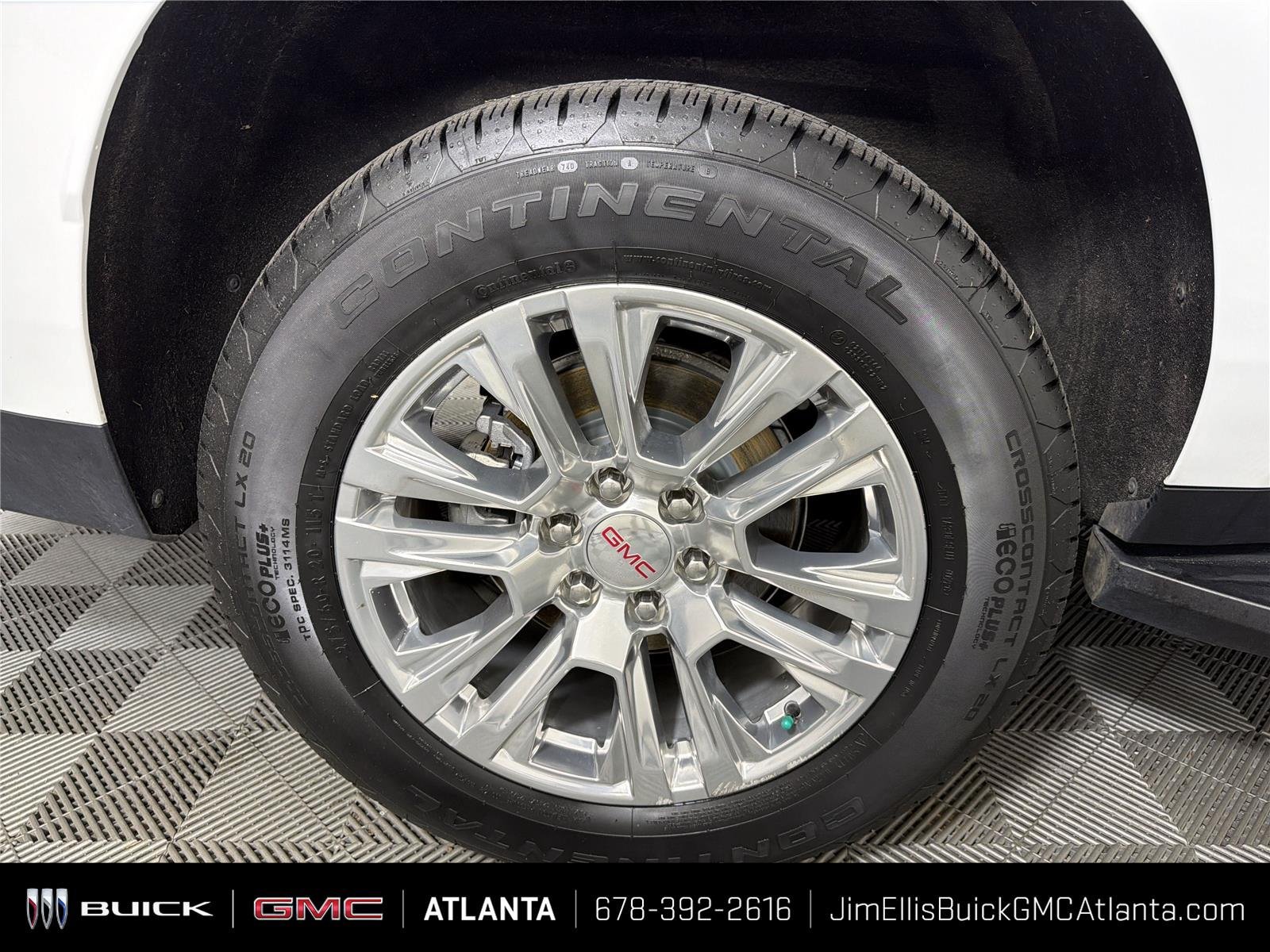 Used 2024 GMC Yukon XL Denali RWD image 15