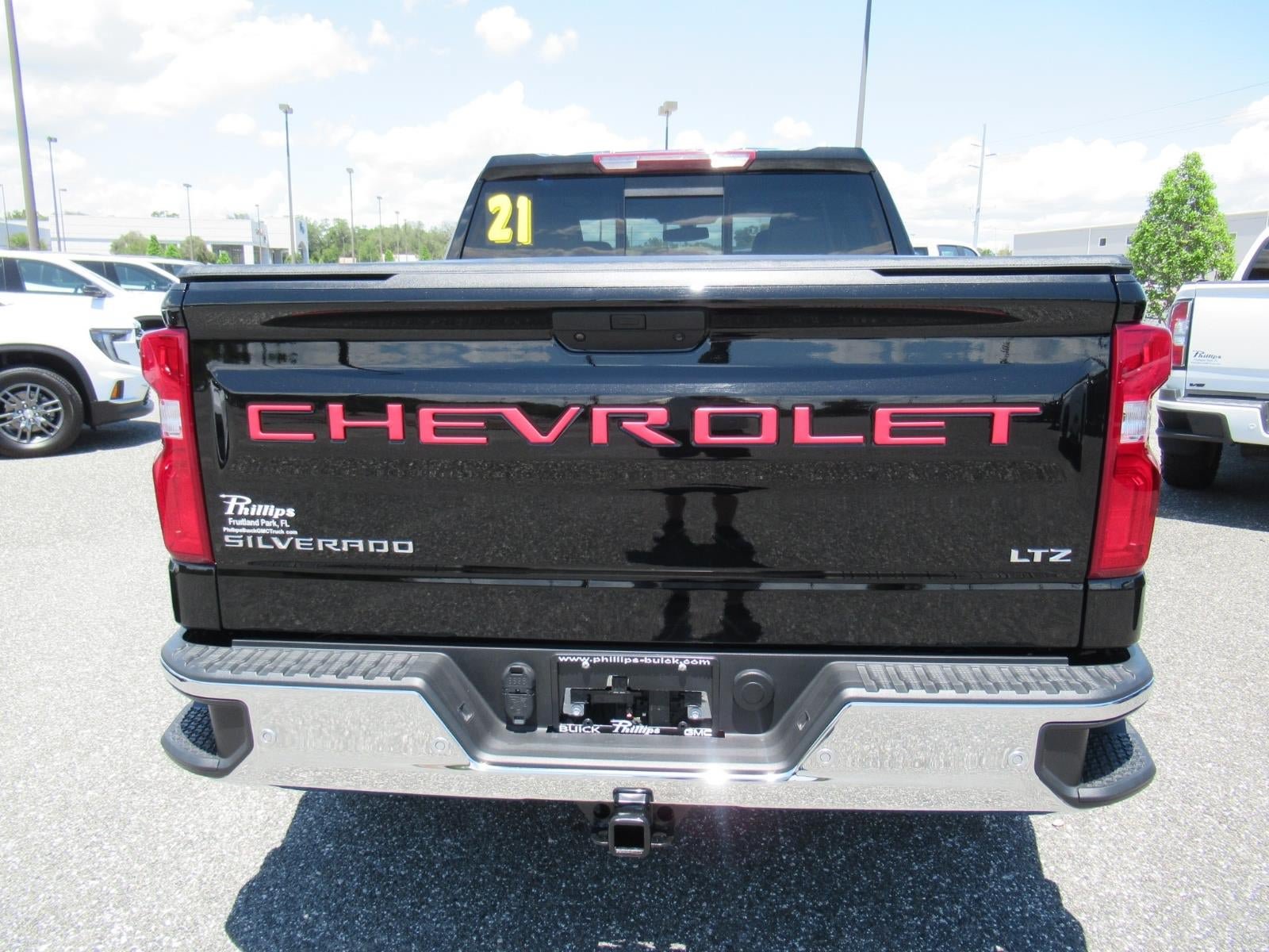 Used 2021 Chevrolet Silverado 1500 LTZ RWD image 6