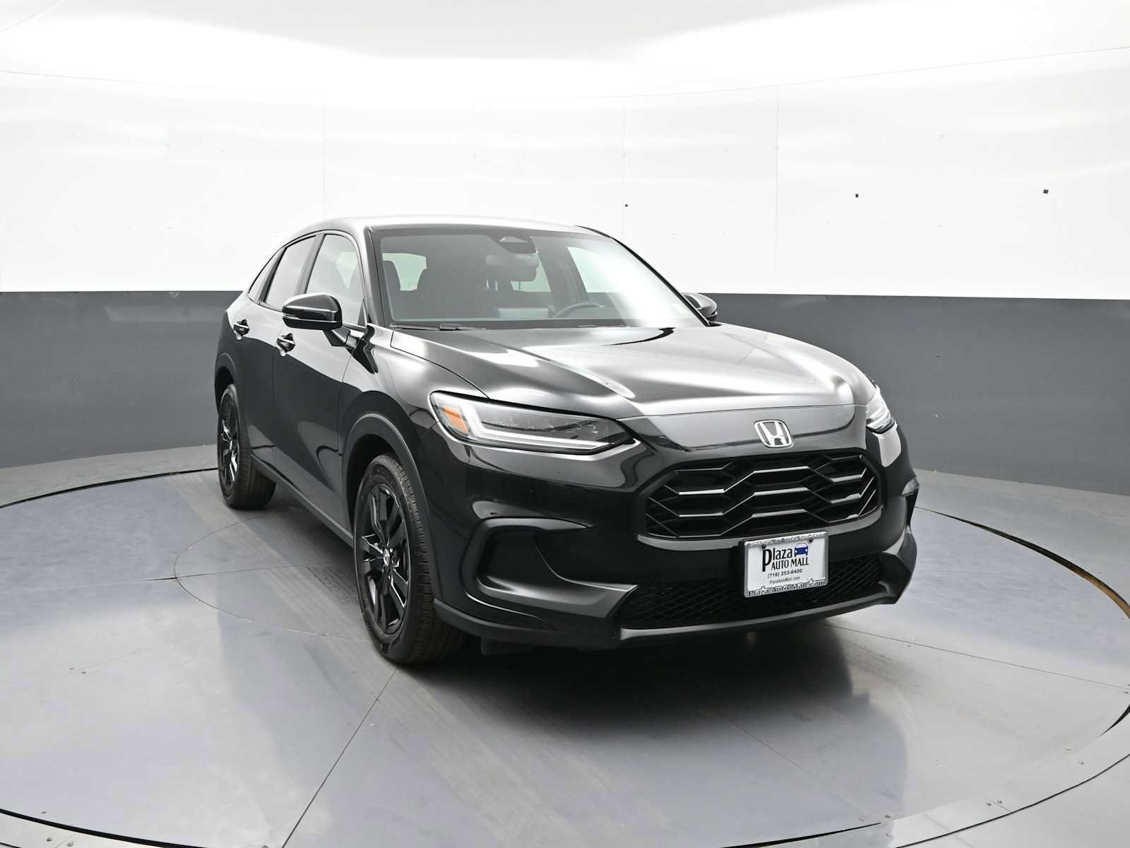 Certified 2027 Honda HR-V Sport image 3