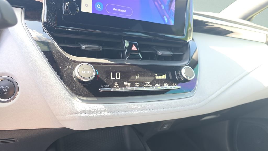 Used 2025 Toyota Corolla SE image 22