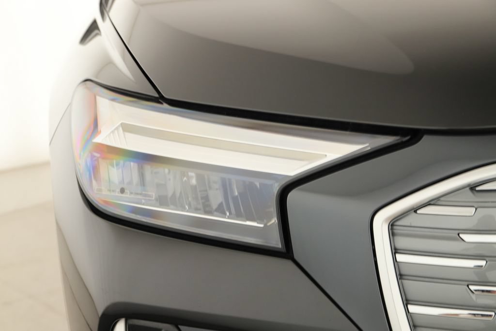Certified 2024 Audi Q4 e-tron Premium Plus AWD/4WD image 35