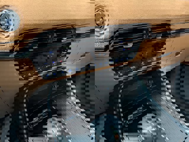 Certified 2025 MAZDA CX-90 3.3 Turbo S w/ Premium Plus image 23