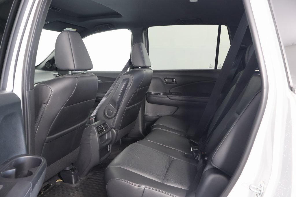Used 2023 Honda Passport EX-L image 11