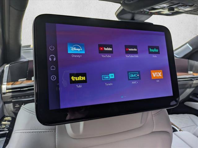 Used 2025 Cadillac Escalade ESV Sport Platinum w/ LPO, ONYX Package image 18