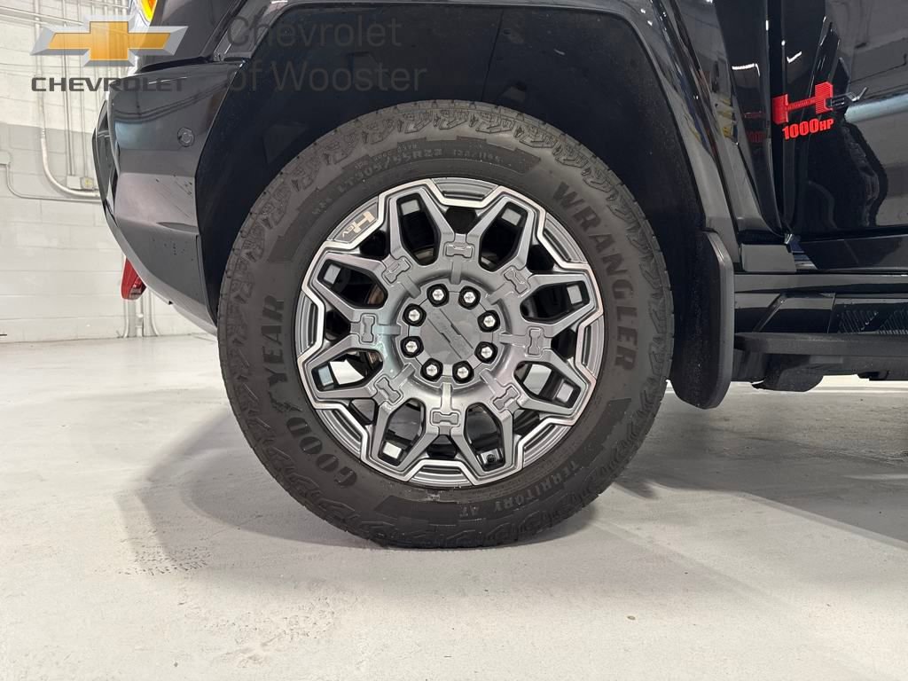 Used 2024 GMC Hummer EV 3X w/ LPO, Sport Package image 36