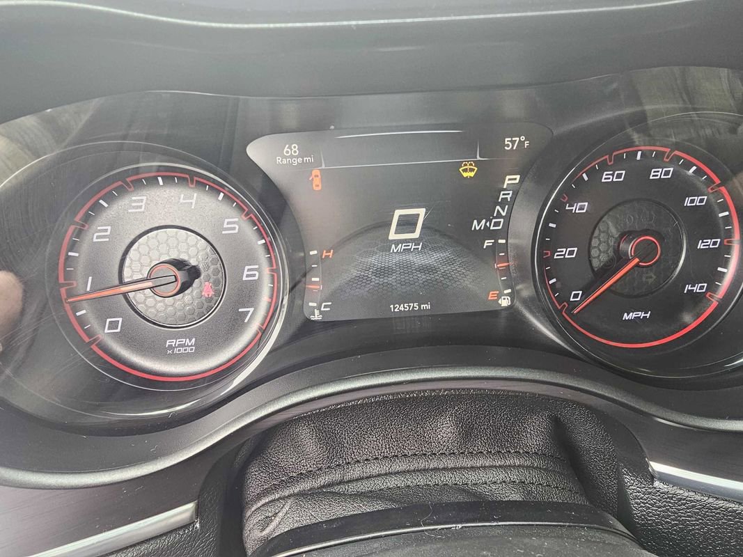 Used 2016 Dodge Charger SXT w/ Plus Group image 6