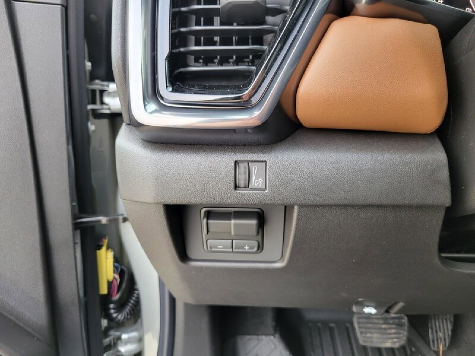 New 2026 GMC Canyon AT4 w/ Technology Plus Package image 19