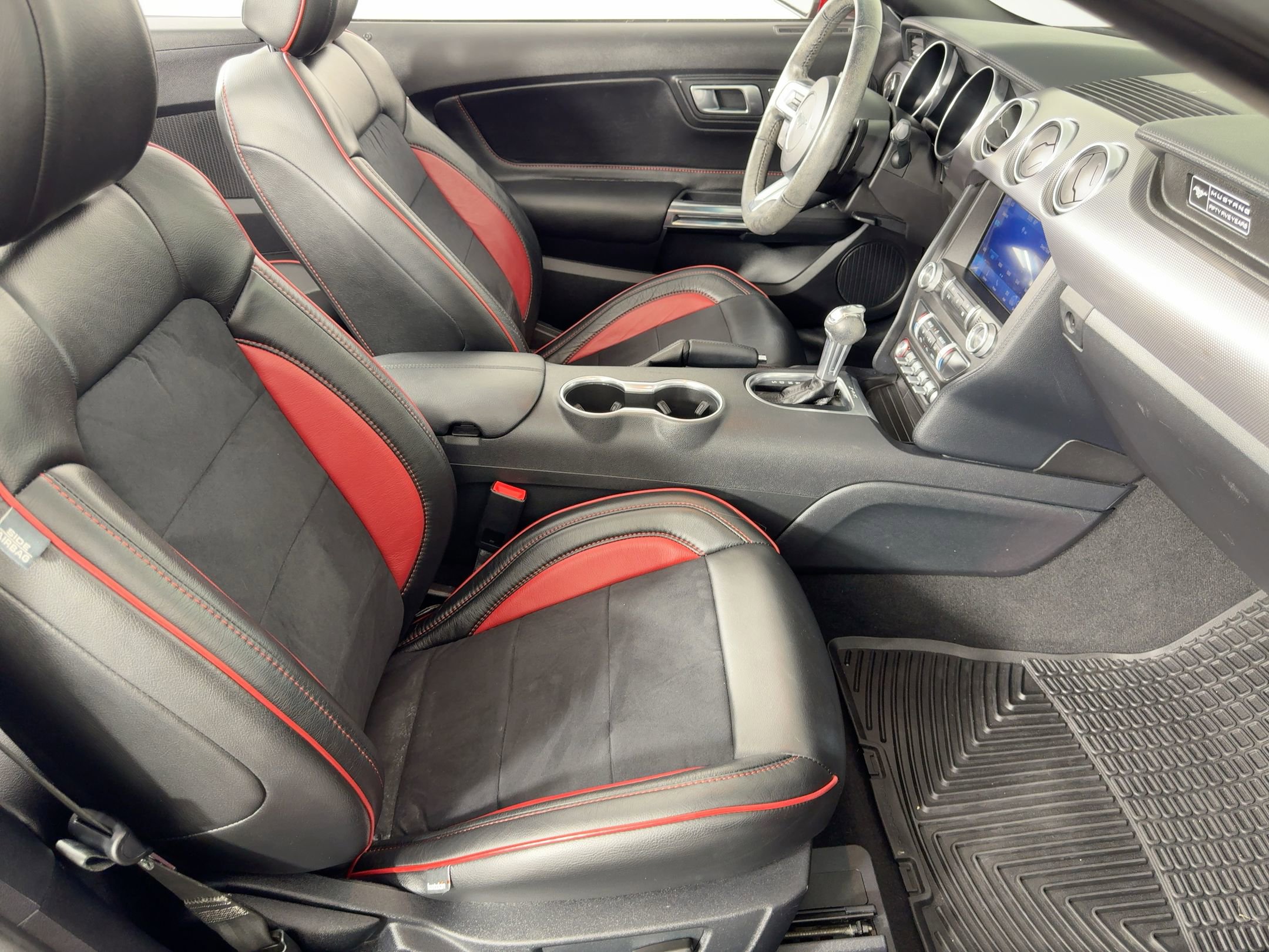 Used 2020 Ford Mustang Convertible w/ Equipment Group 101A image 30