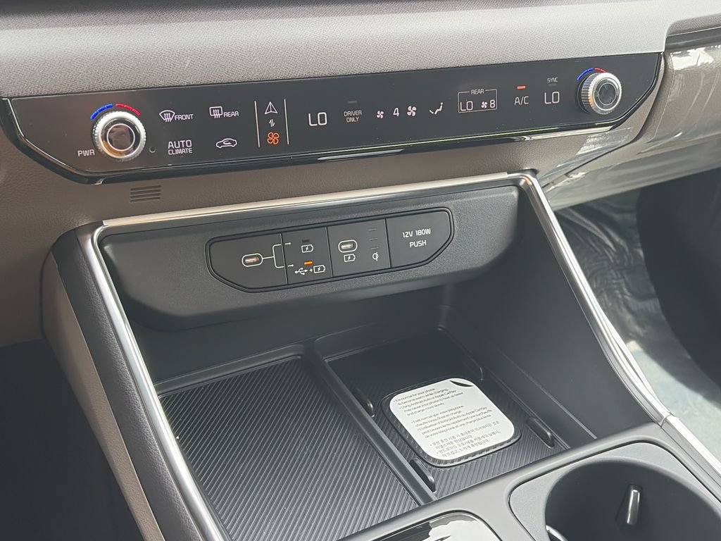 New 2026 Kia Carnival EX FWD image 22