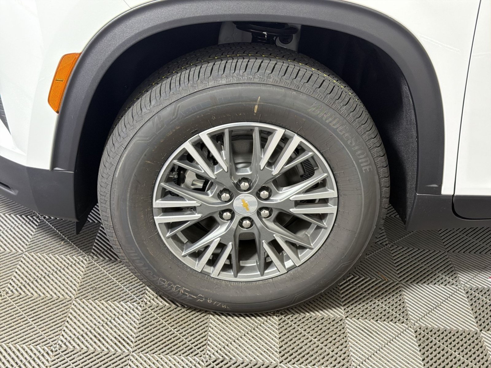 New 2026 Chevrolet Traverse LT FWD image 12