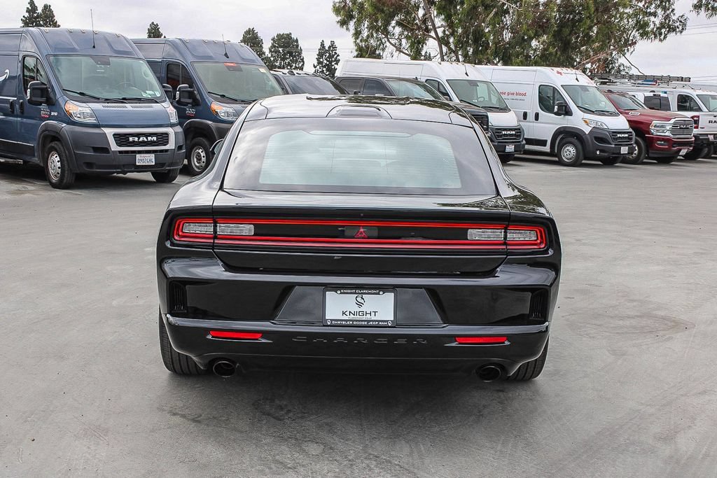 New 2026 Dodge Charger R/T w/ Blacktop Package AWD/4WD image 7