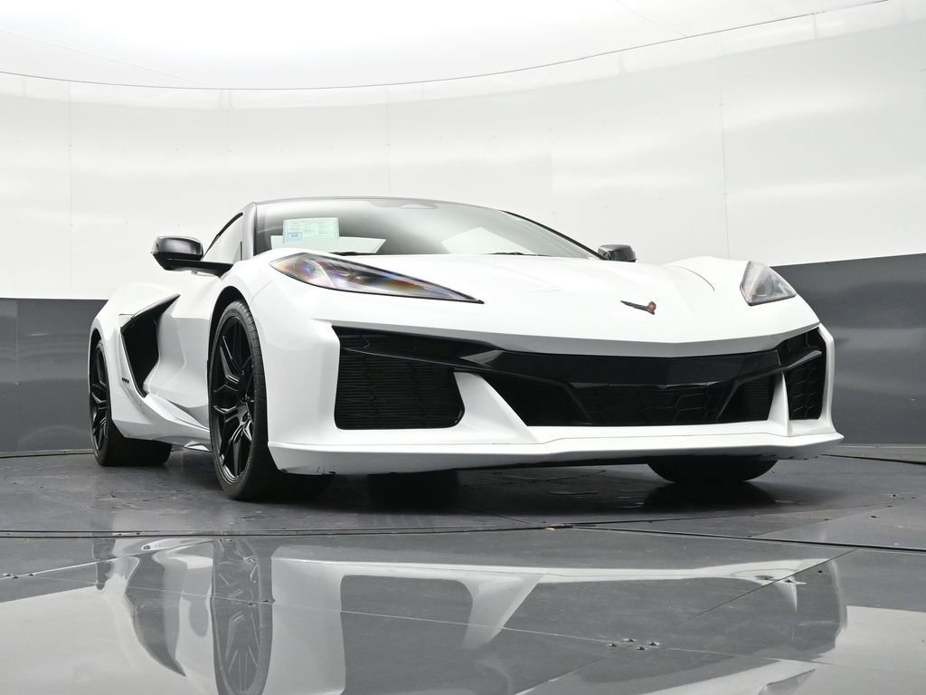 Used 2025 Chevrolet Corvette Z06 image 28