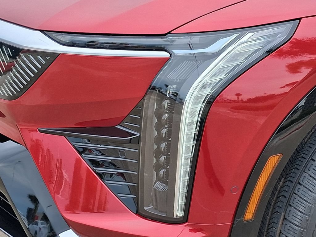 New 2026 Cadillac Optiq Luxury 1 RWD image 7