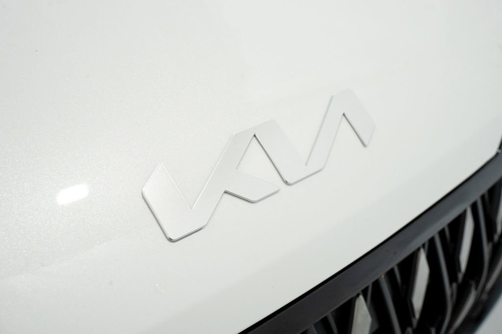 New 2026 Kia Carnival image 3
