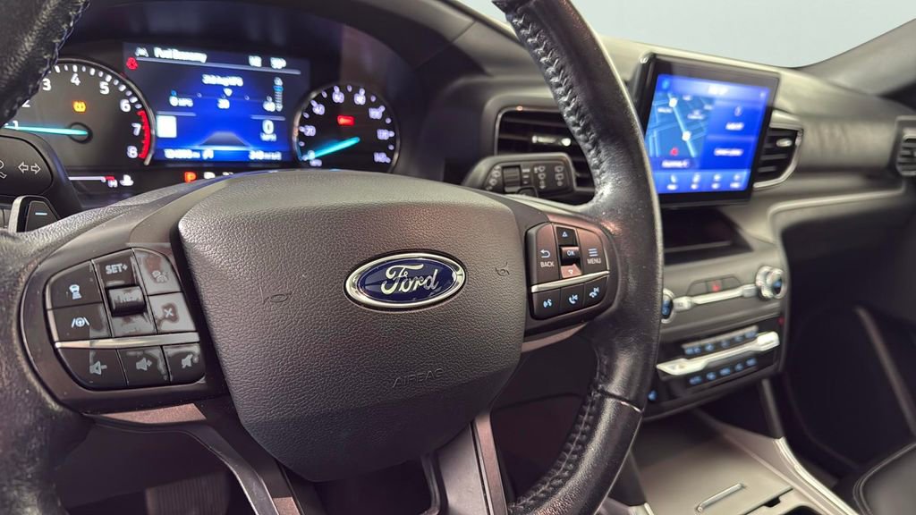 Used 2020 Ford Explorer XLT w/ Equipment Group 202A image 21
