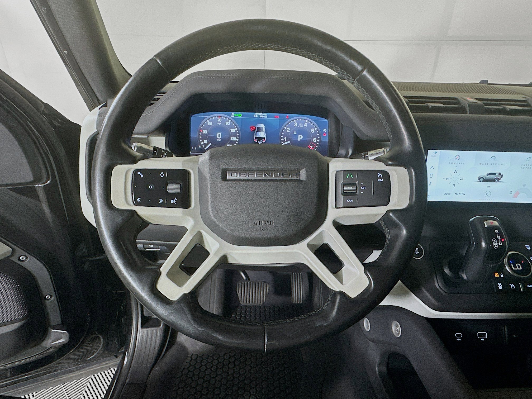 Used 2021 Land Rover Defender 110 SE image 15
