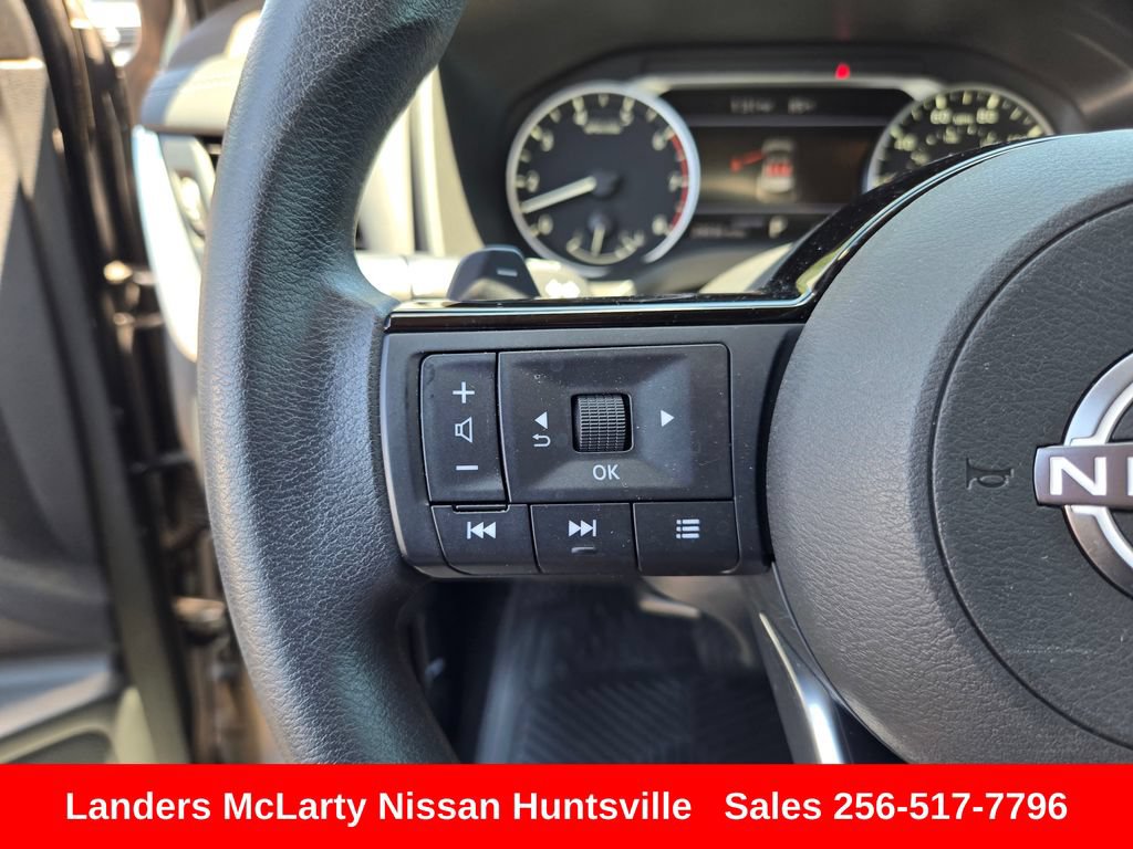 Used 2023 Nissan Rogue SV FWD image 24