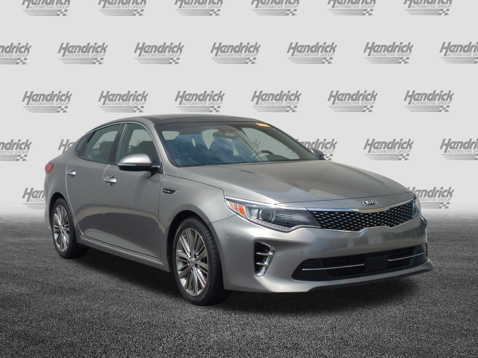 Used 2016 Kia Optima SX w/ Chrome Wheel Package FWD image 2