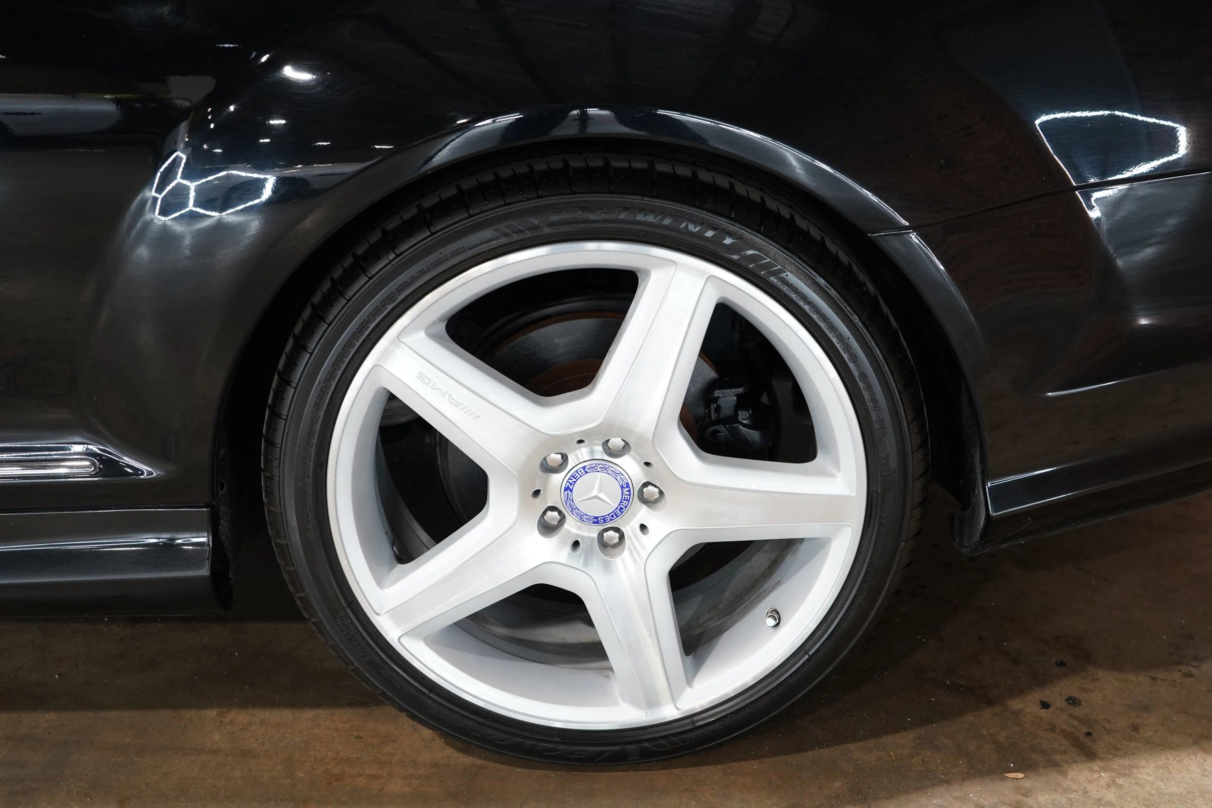 Used 2011 Mercedes-Benz CL 550 4MATIC w/ Sport Pkg Plus One image 59