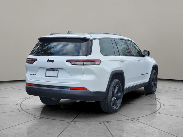 Certified 2023 Jeep Grand Cherokee L Laredo image 12