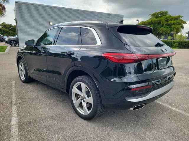 Certified 2025 Audi Q5 Premium Plus w/ Premium Plus AWD/4WD image 4
