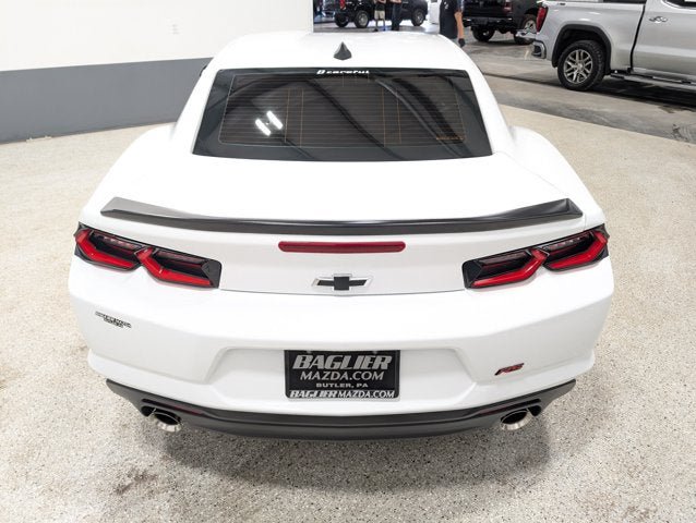 Used 2021 Chevrolet Camaro LT RWD image 4
