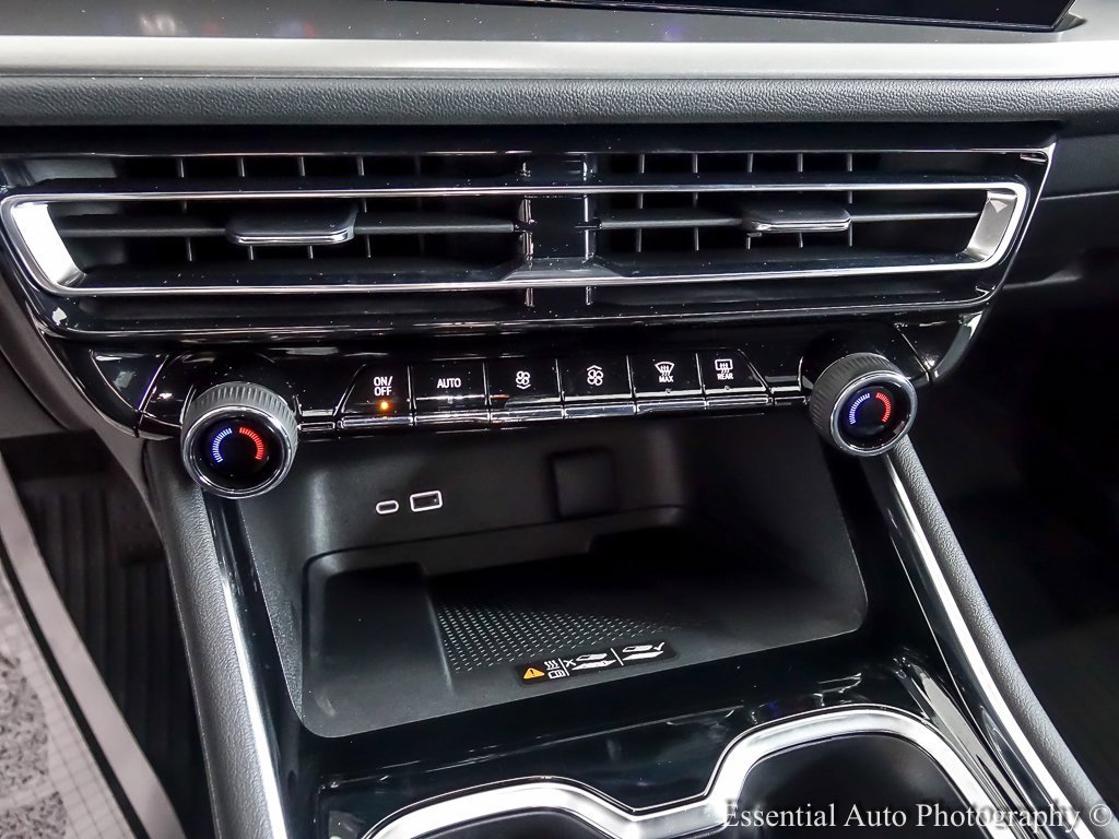 New 2026 Chevrolet Traverse LT w/ Midnight/Sport Edition image 19