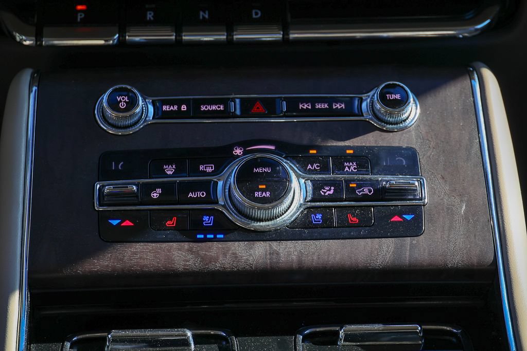 Used 2020 Lincoln Aviator Reserve w/ Elements Package Plus RWD image 10