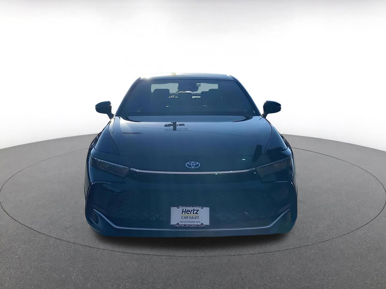 Used 2025 Toyota Crown XLE image 4