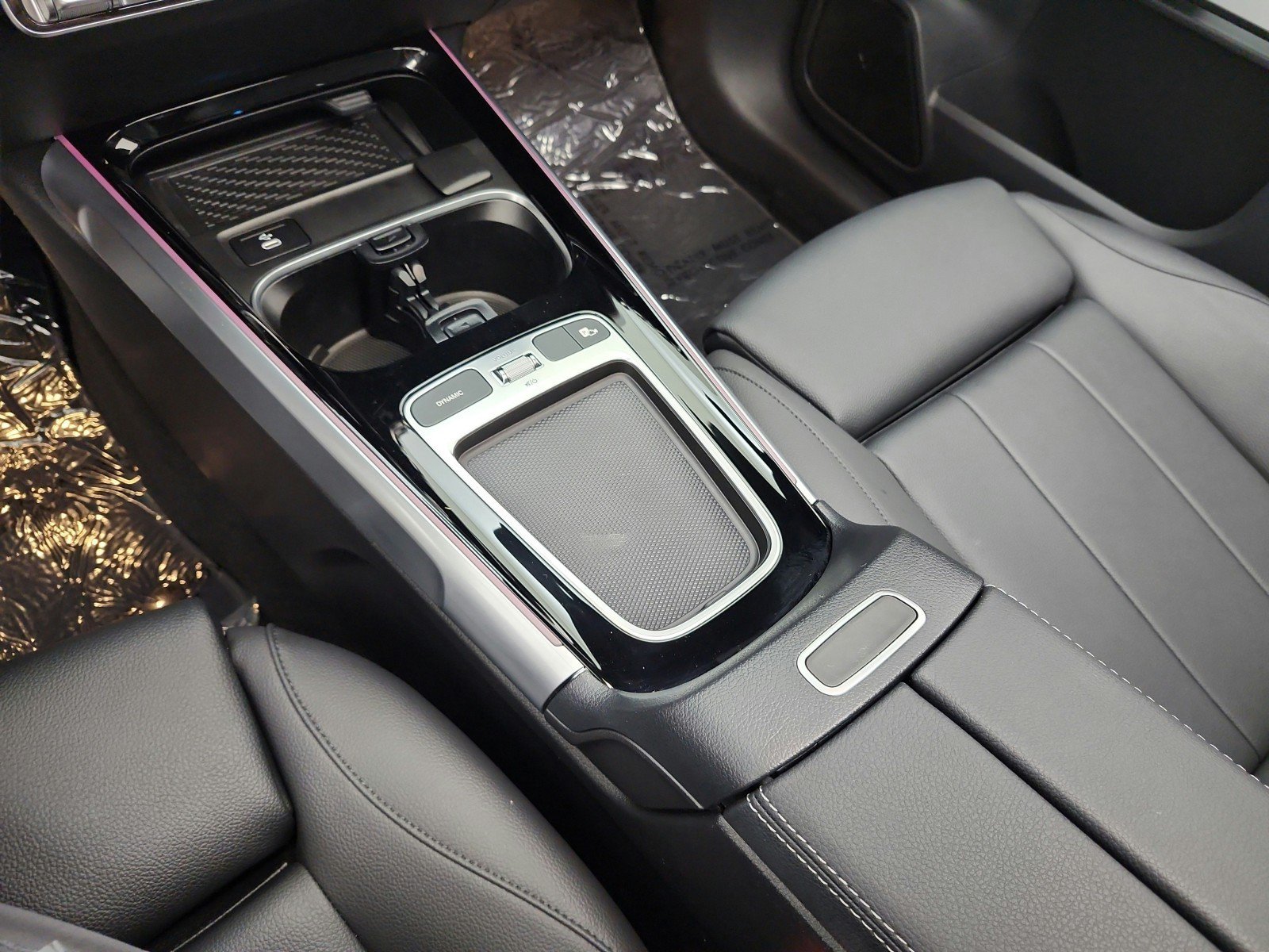 Used 2024 Mercedes-Benz EQB 300 4MATIC image 13