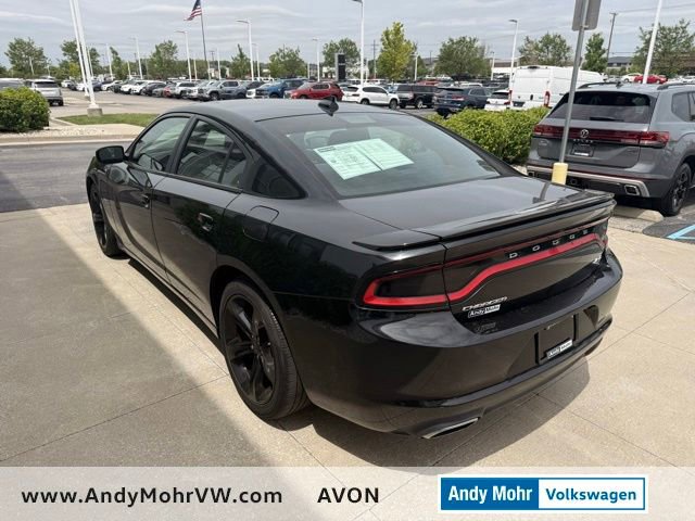 Used 2017 Dodge Charger R/T RWD image 4