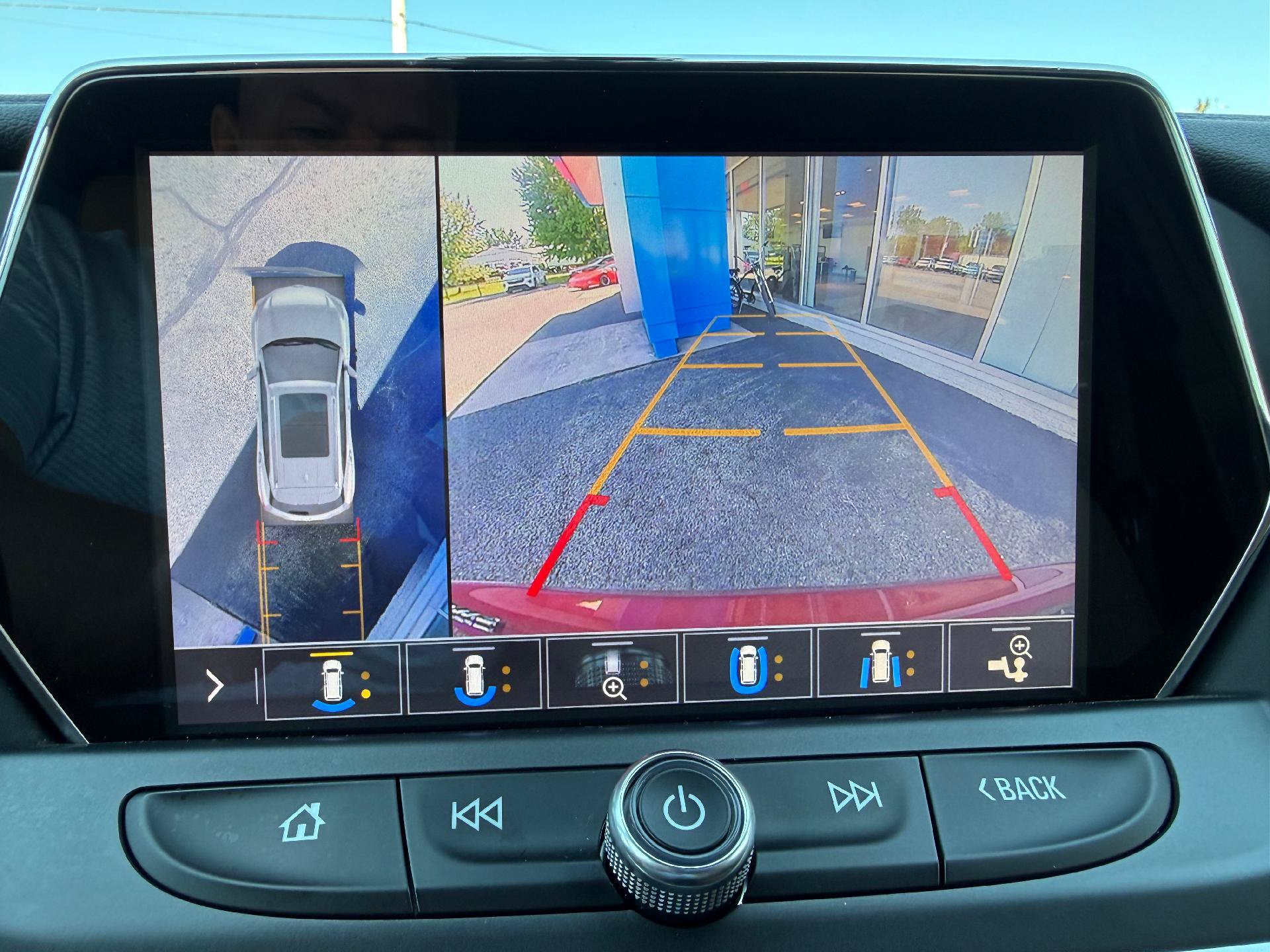 Used 2019 Chevrolet Blazer Premier w/ Driver Confidence II Package AWD/4WD image 22