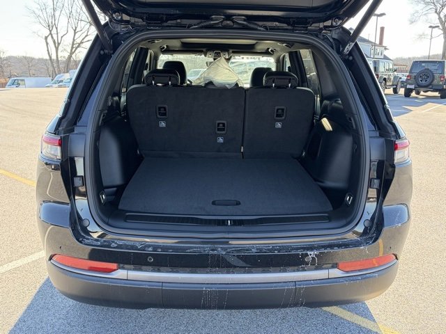 New 2026 Jeep Grand Cherokee Limited image 7