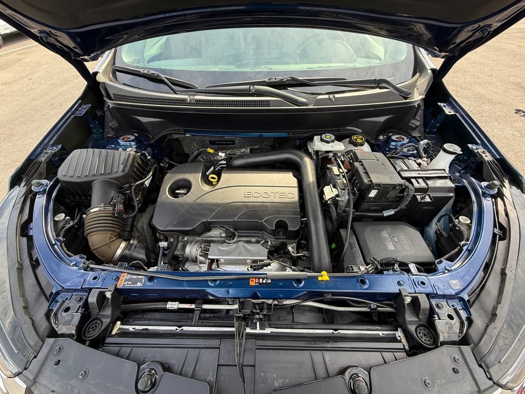 Used 2023 Chevrolet Equinox LS w/ LS Convenience Package FWD image 24