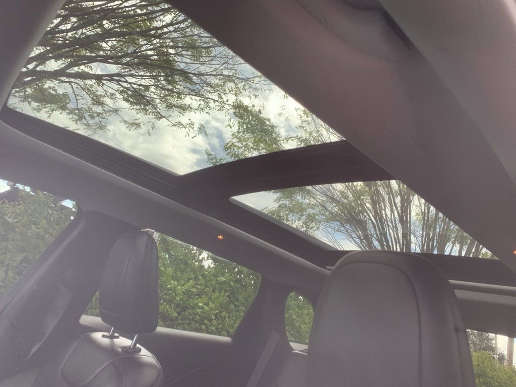 Used 2019 Jeep Cherokee Latitude Plus image 11