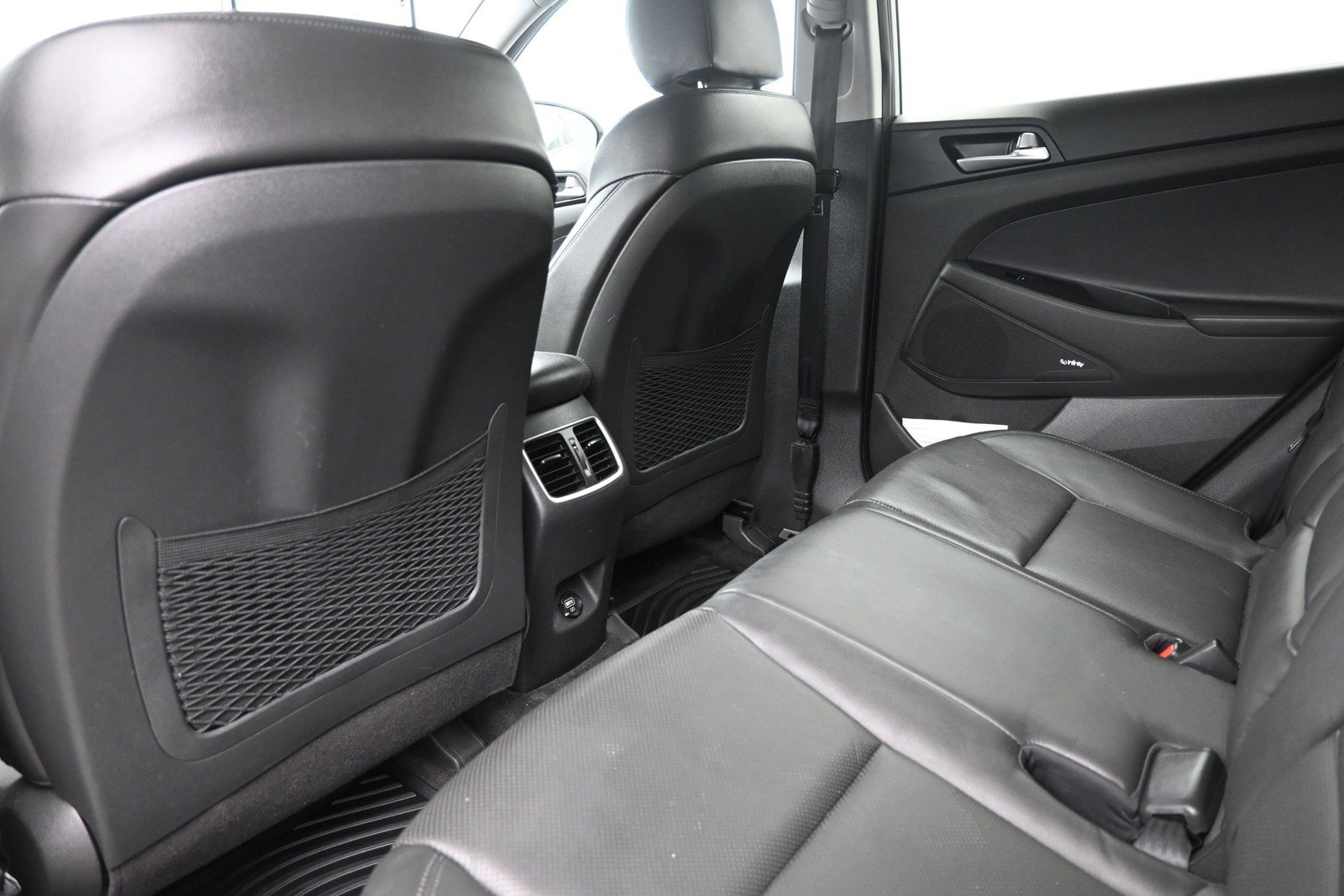 Used 2020 Hyundai Tucson Limited FWD image 21