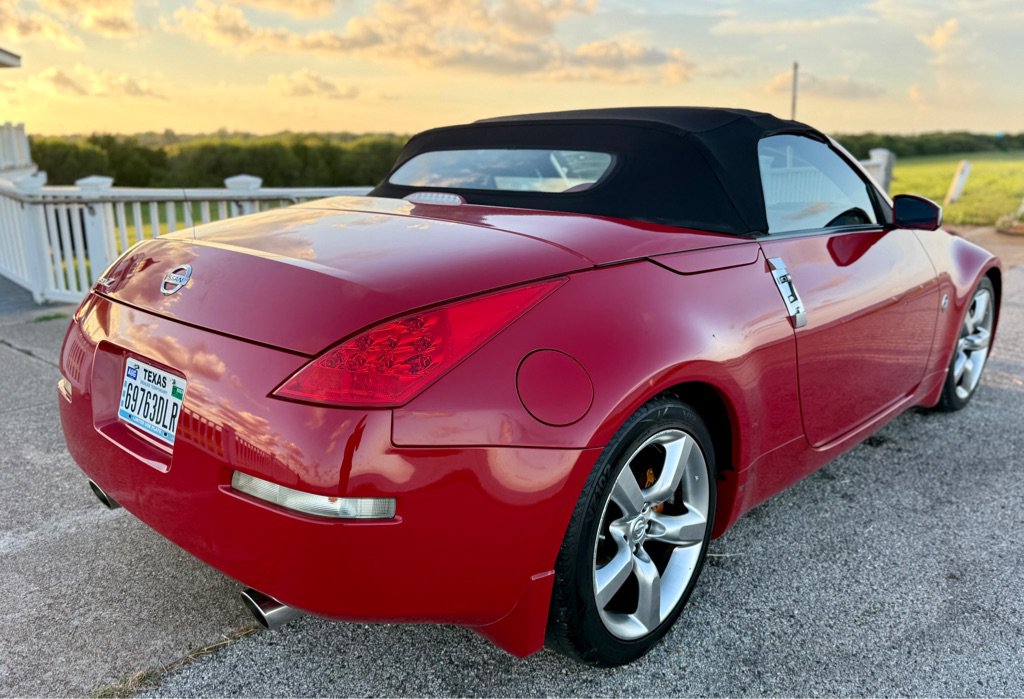 Used 2006 Nissan 350Z Grand Touring RWD image 5