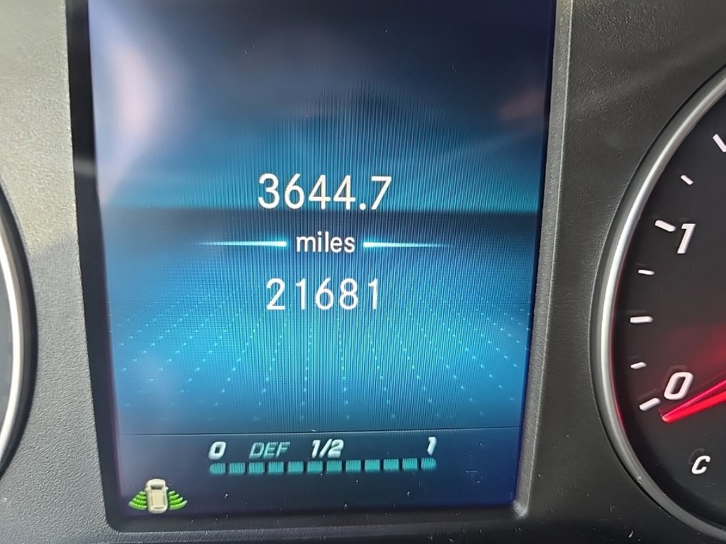 Used 2022 Mercedes-Benz Sprinter 2500 image 32