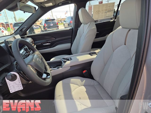 New 2026 Toyota Grand Highlander AWD Hybrid image 21