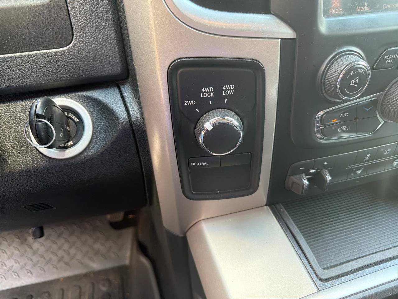 Used 2015 RAM 2500 Big Horn AWD/4WD image 12