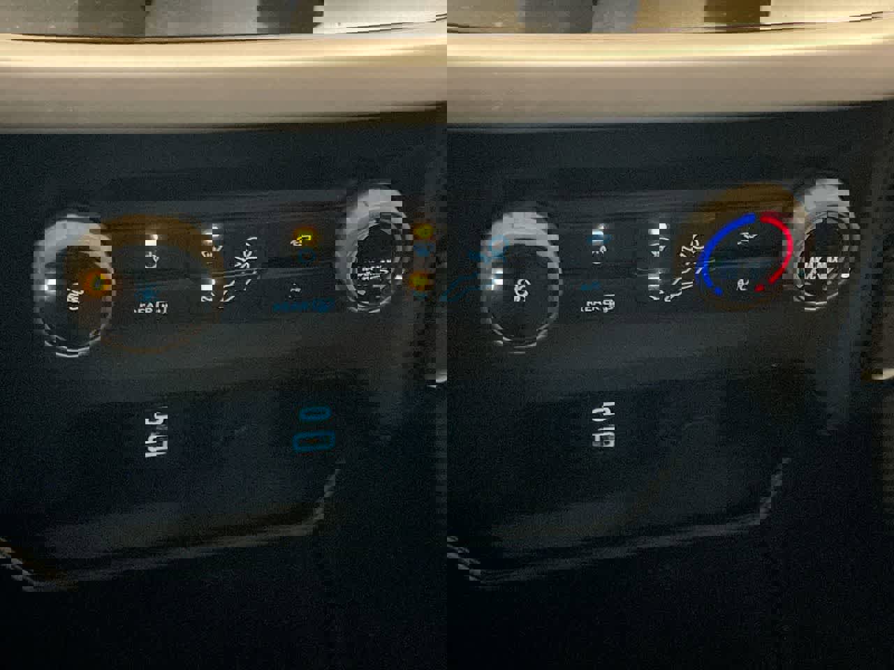 Used 2022 Ford F150 XLT w/ XTR Package image 19