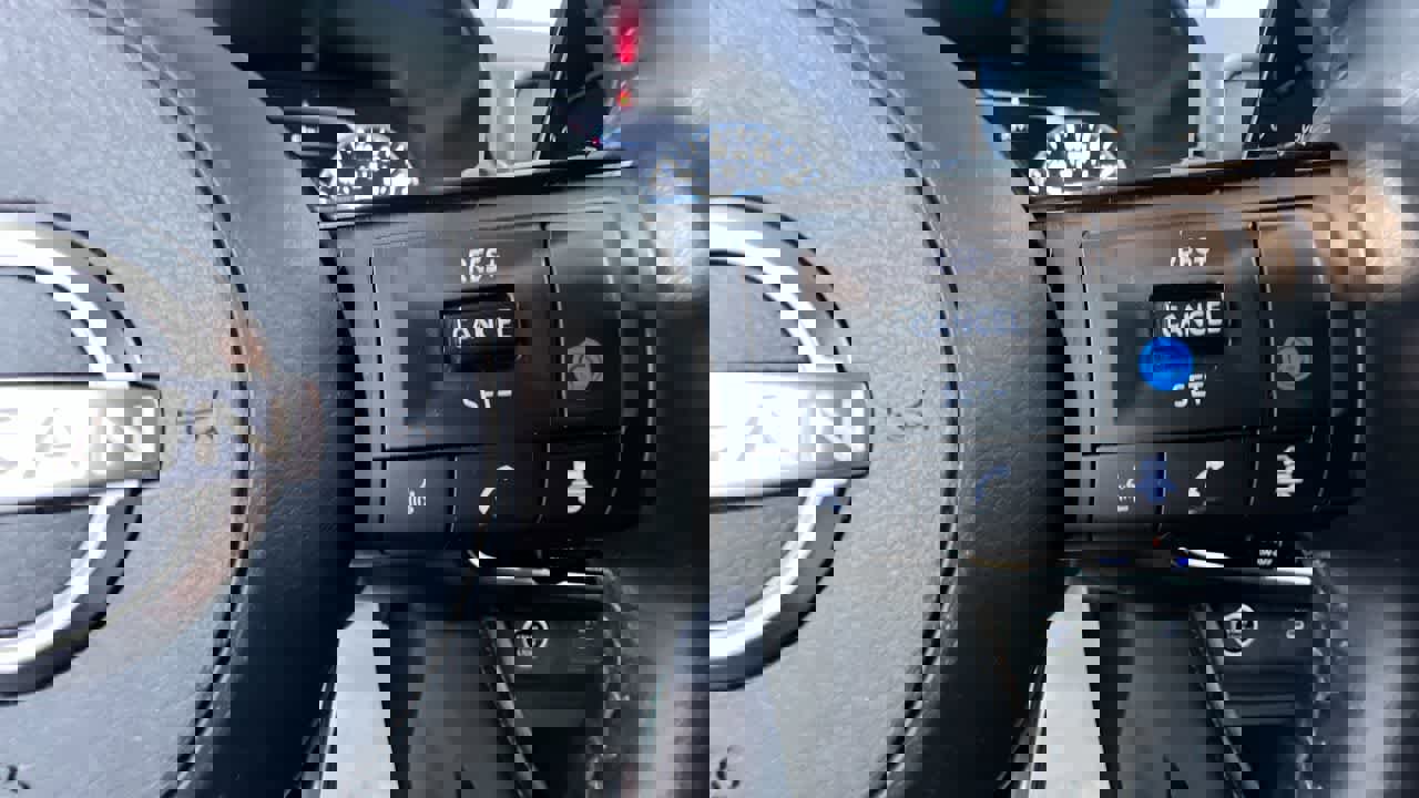 Used 2023 Nissan Rogue SL w/ SL Premium Package image 21