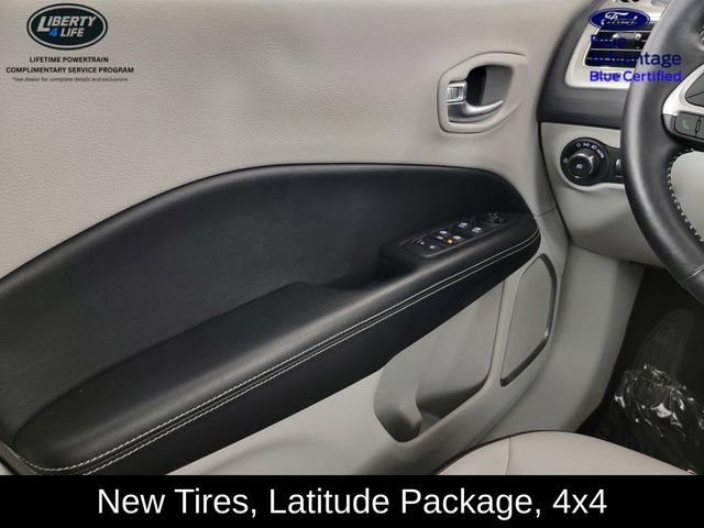 Used 2020 Jeep Compass Latitude w/ Cold Weather Group AWD/4WD image 29